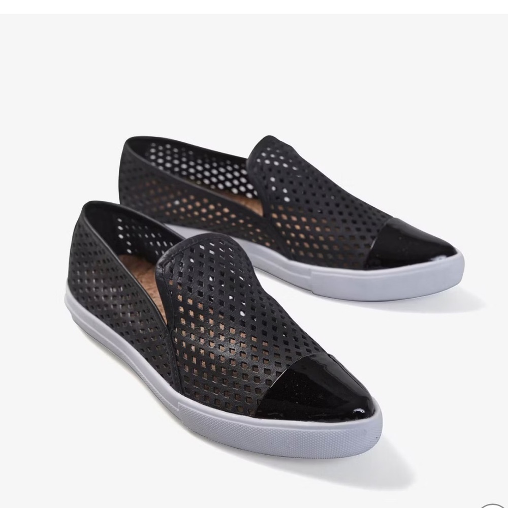 Jibs Slim Slip-On Fashion Sneaker‎ Flat In Jet Black + Onyx Women’s Size 7
